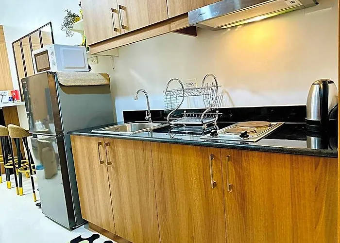 Smdc Lush Unit W Ps4, Hbo, Pools, Garden, Playarea 4* Manila